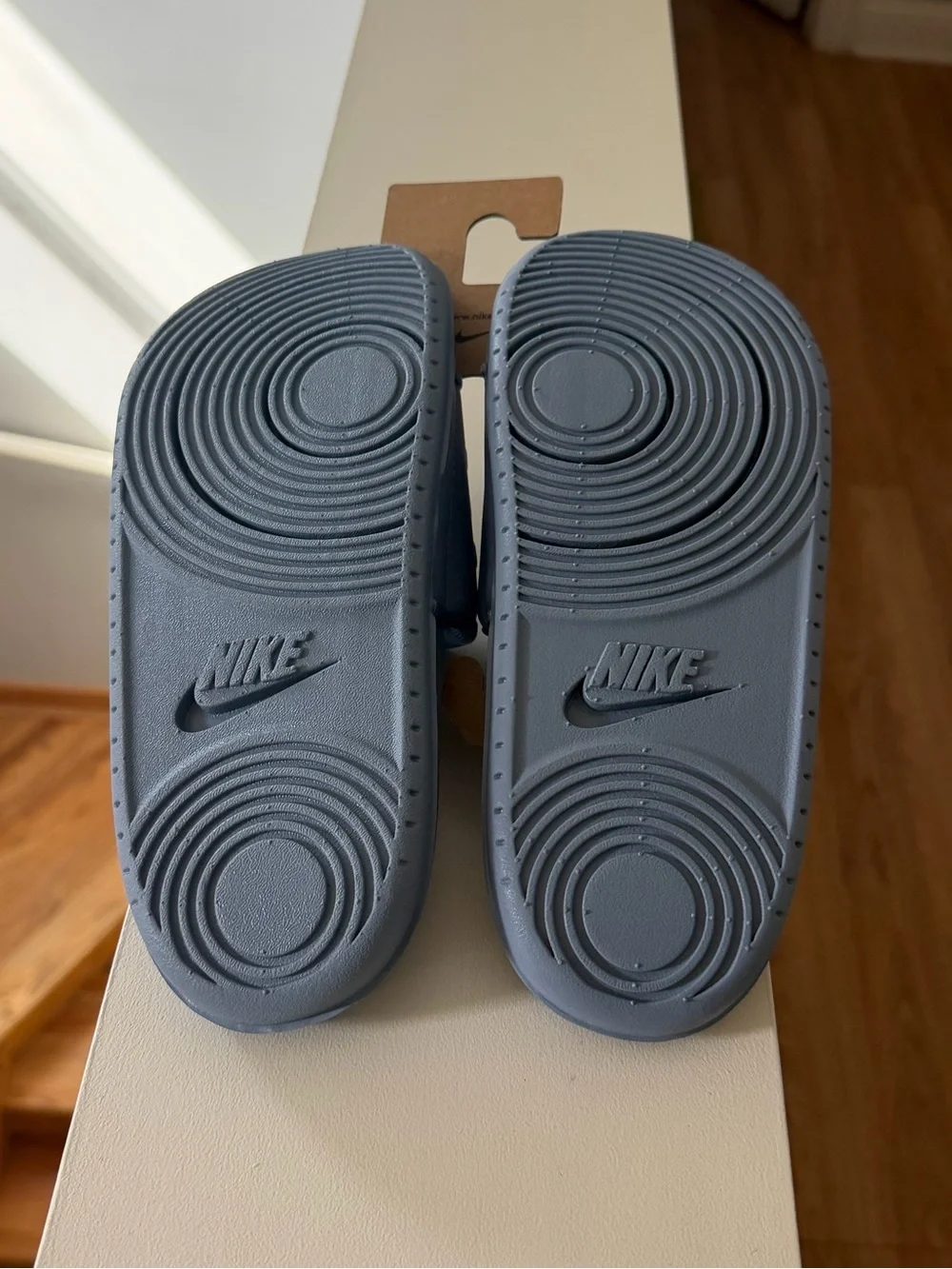 Brand new”NIKE “(offcourt slide)UNISEX slippers.Size-W-9,M-8.Color-midnight navy